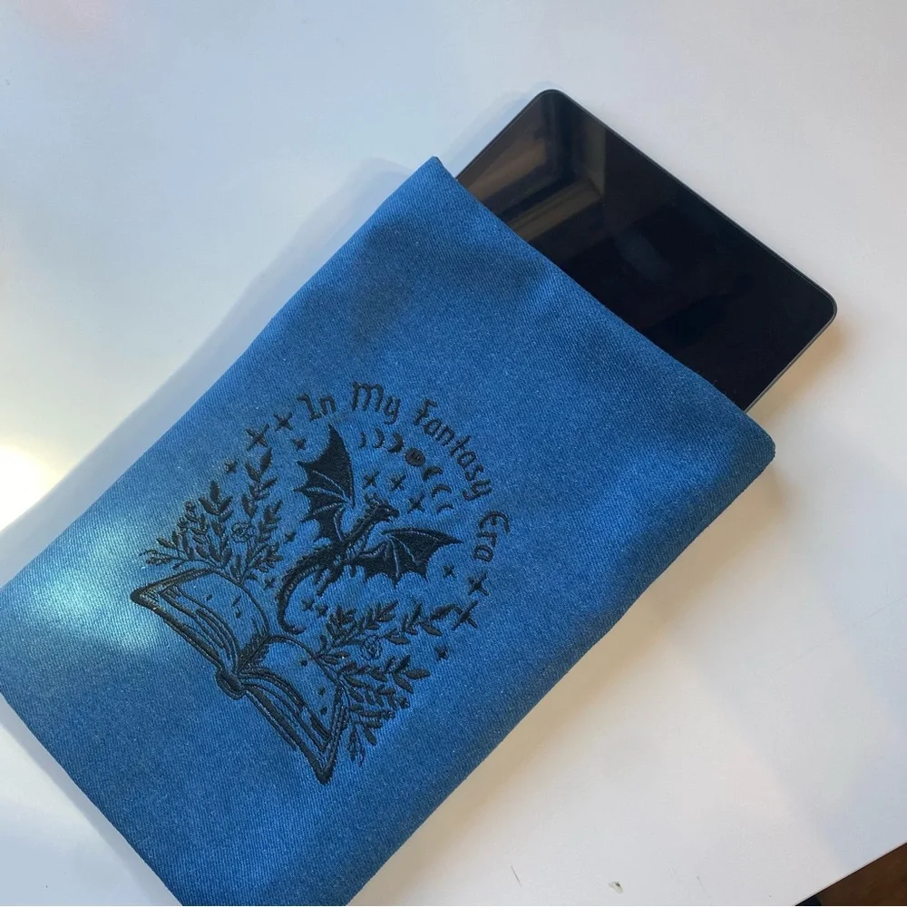 Fantasy Era Large Book/IPAD sleeve